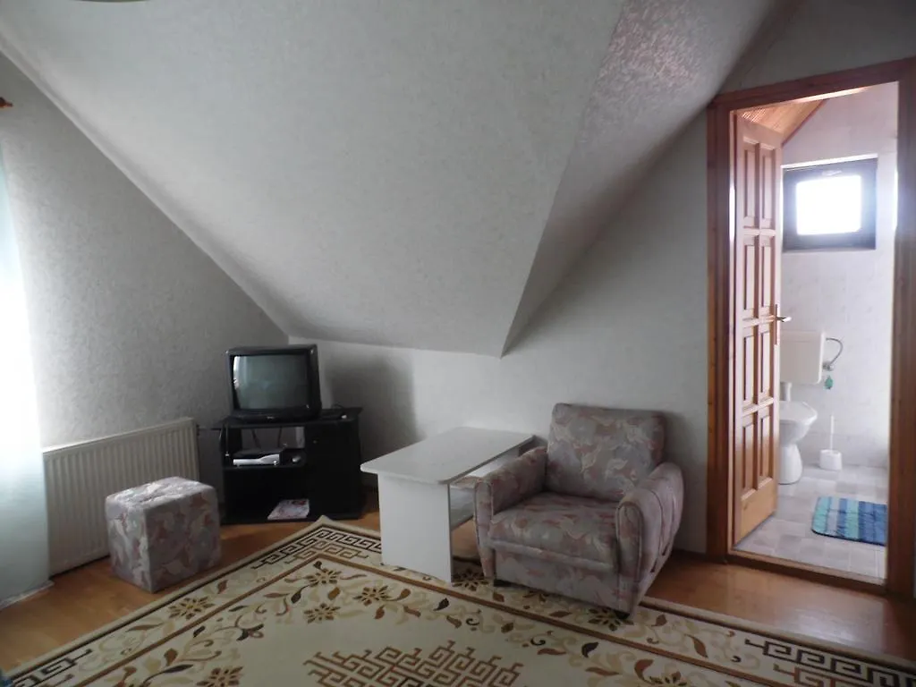 Agi Panzio Obuda Bed & Breakfast Budapest